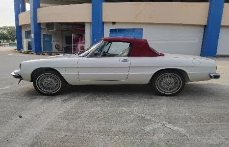 An Alfa Spider Restored by Kumar